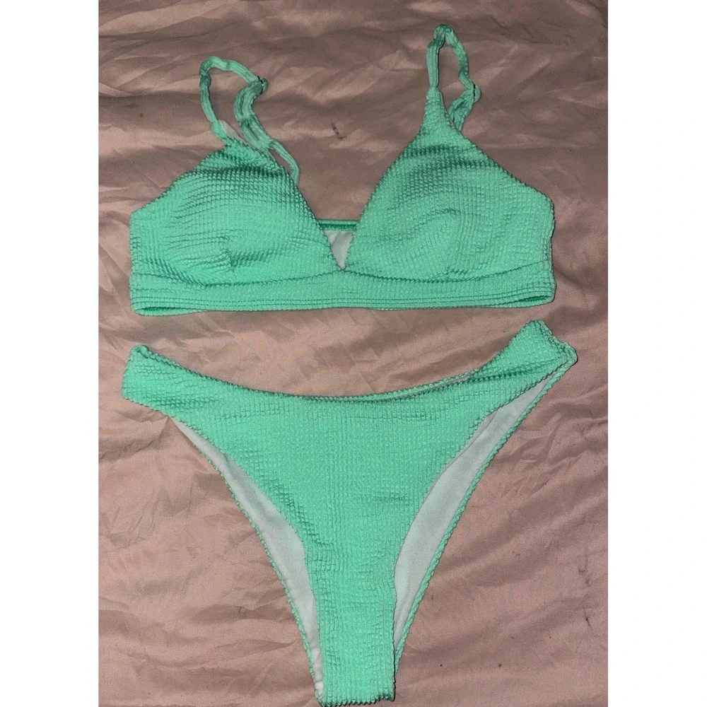 Women's Textured Green Hi Cut‎ Cheey Coverage 2pc Swimsuit Bikini, Medium